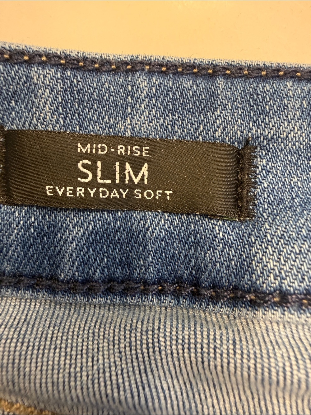 WHBM- Classic Women's Blue Denim Jeans - Picture 4 of 4